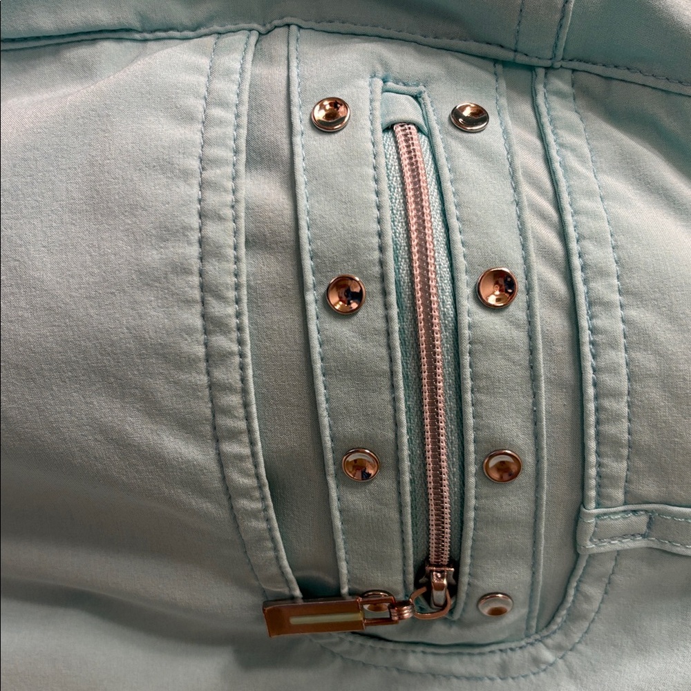 Jamie Sadock pedal pusher golf shorts - Picture 3 of 8